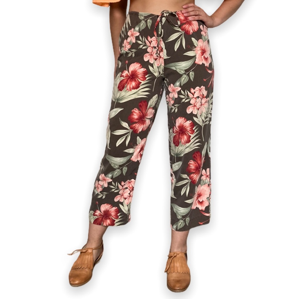 Vintage 90s Silk Hawaiian Floral Capris